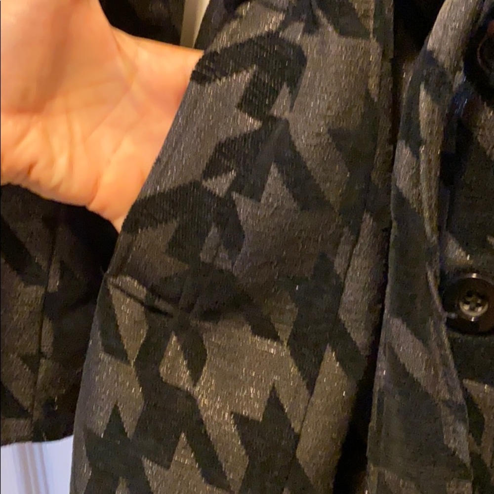 Unique houndstooth pattern coat - Picture 4 of 6
